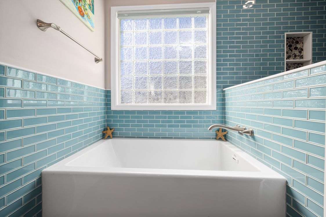 Bathtub Refinishing vs. Replacement Cost by Tub Type (2026)